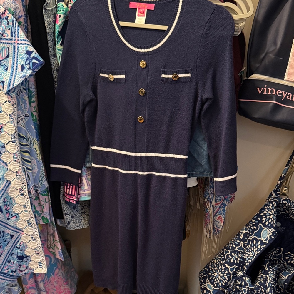 Euc danley sweater dress in navy